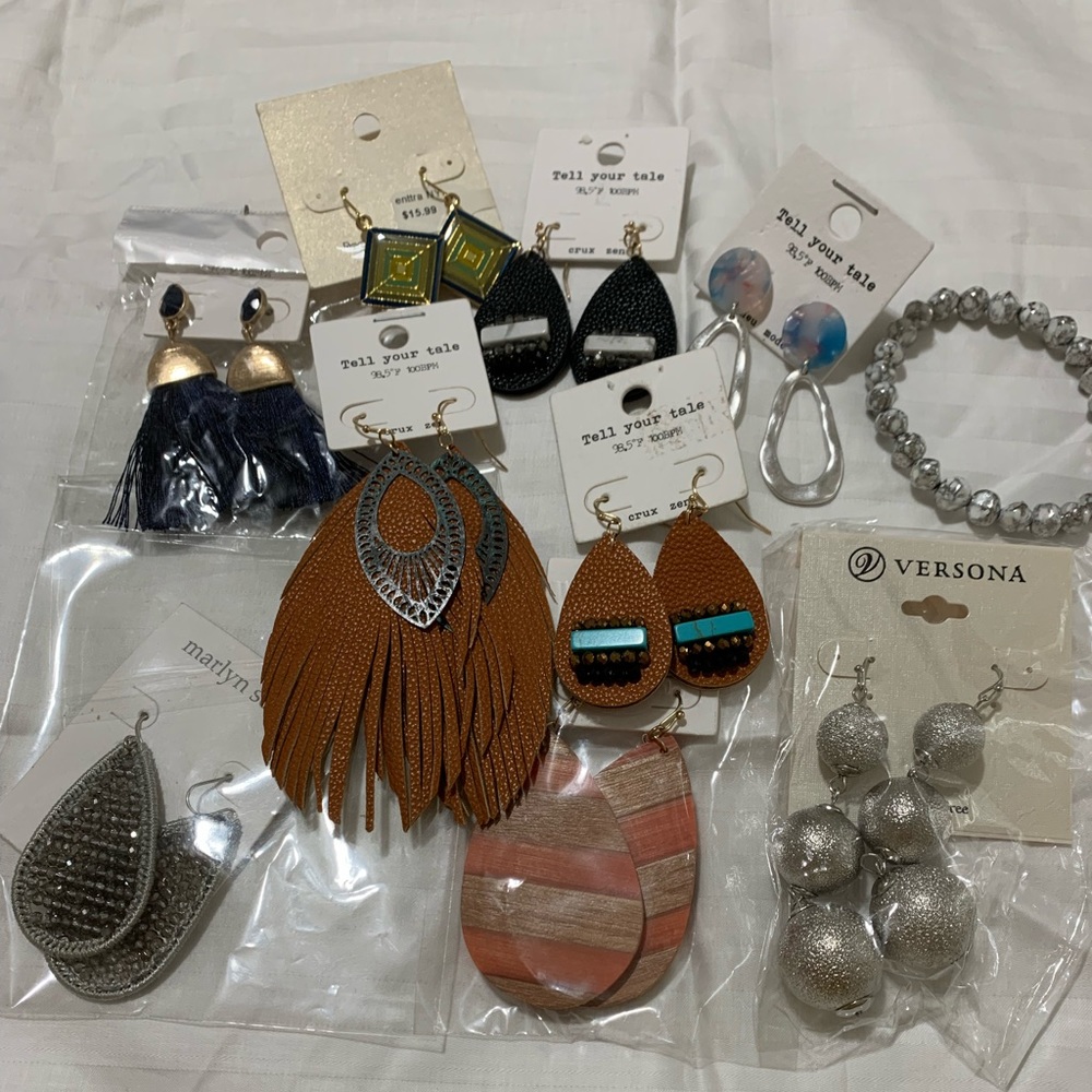 Lot of 9 pairs of fashion earrings